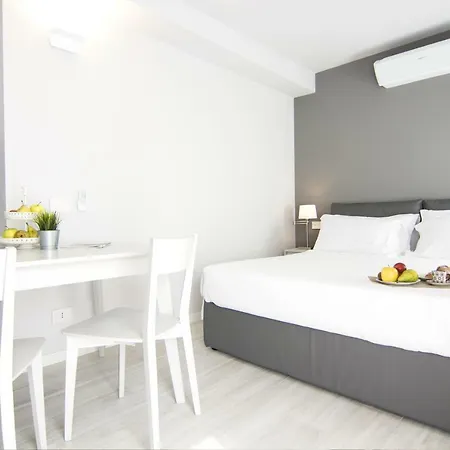 La Quadra Suites - Central Apartments In Iseo Exterior foto